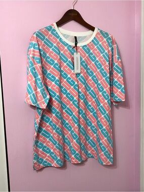 UGG Toni Oversized pink and blue logo pride Tee size large